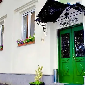Triple Eight Отель Тбилиси