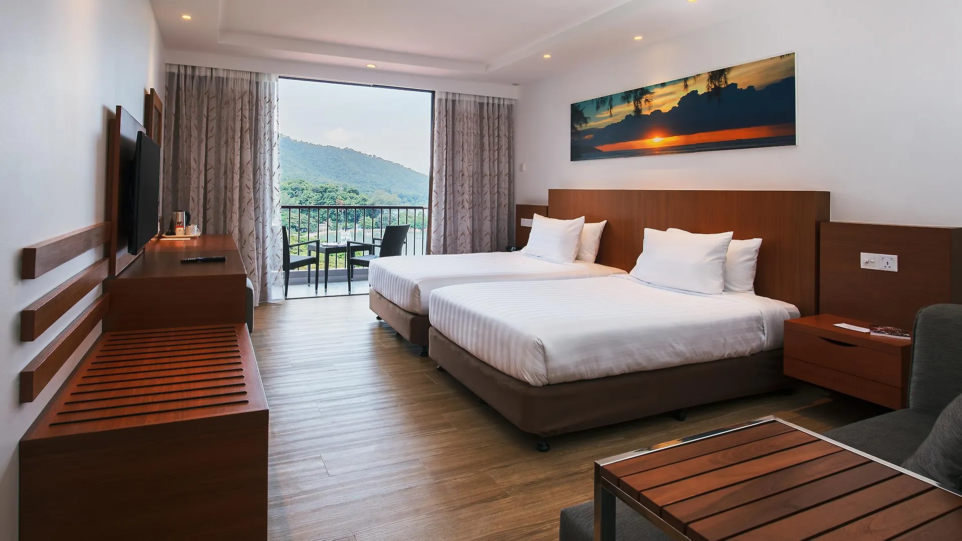 The Bayview Beach Resort Batu Ferringhi 4*,