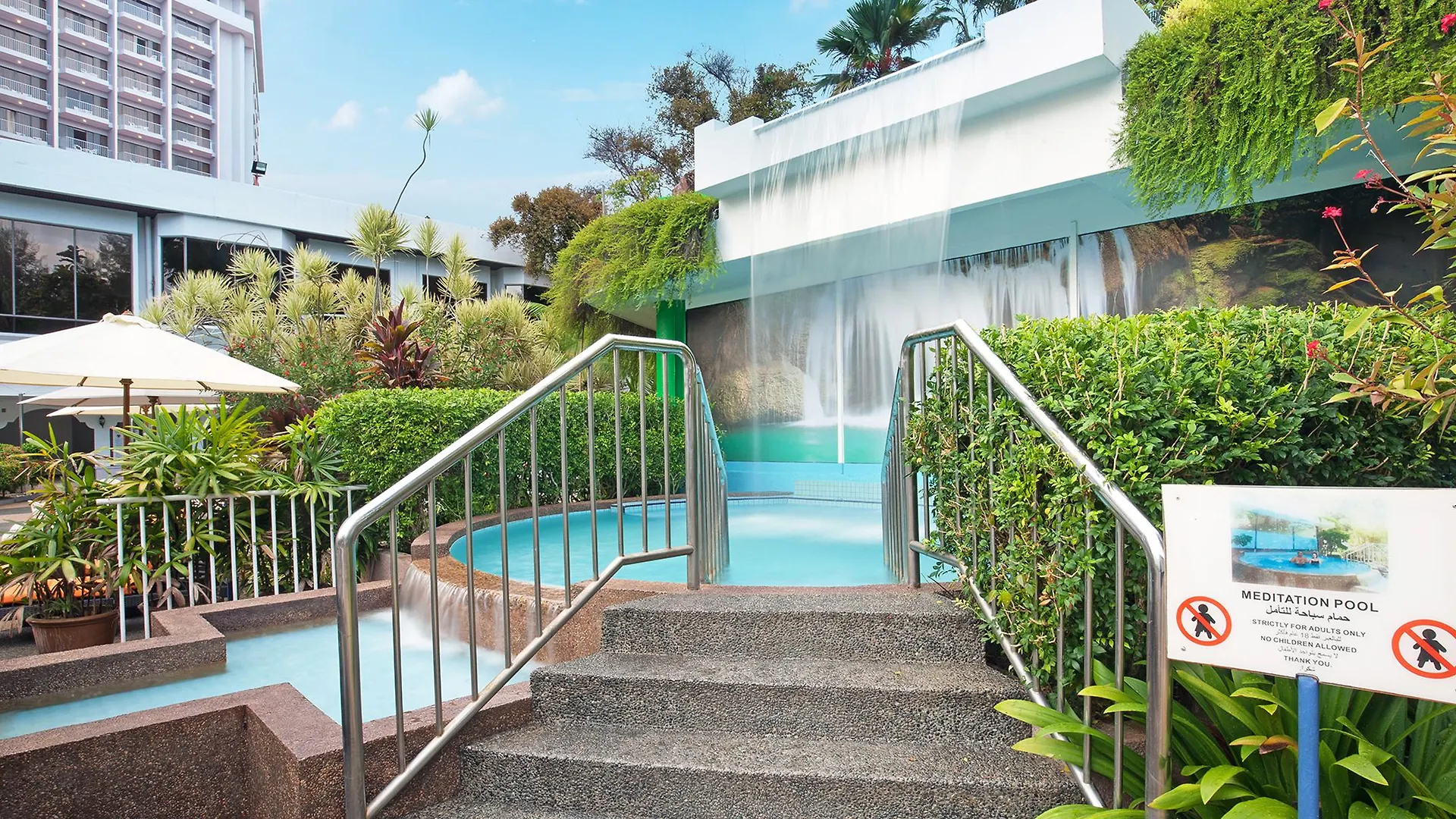 The Bayview Beach Resort Batu Ferringhi 4*,  Malaysia
